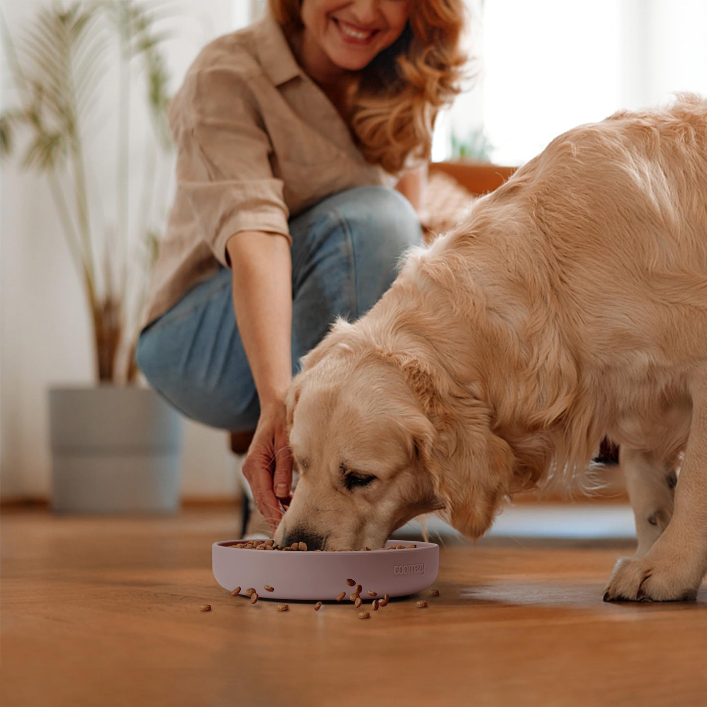 Coomazy Large Silicone Slow Feeder Dog Bowls, Interactive Puzzle Toy