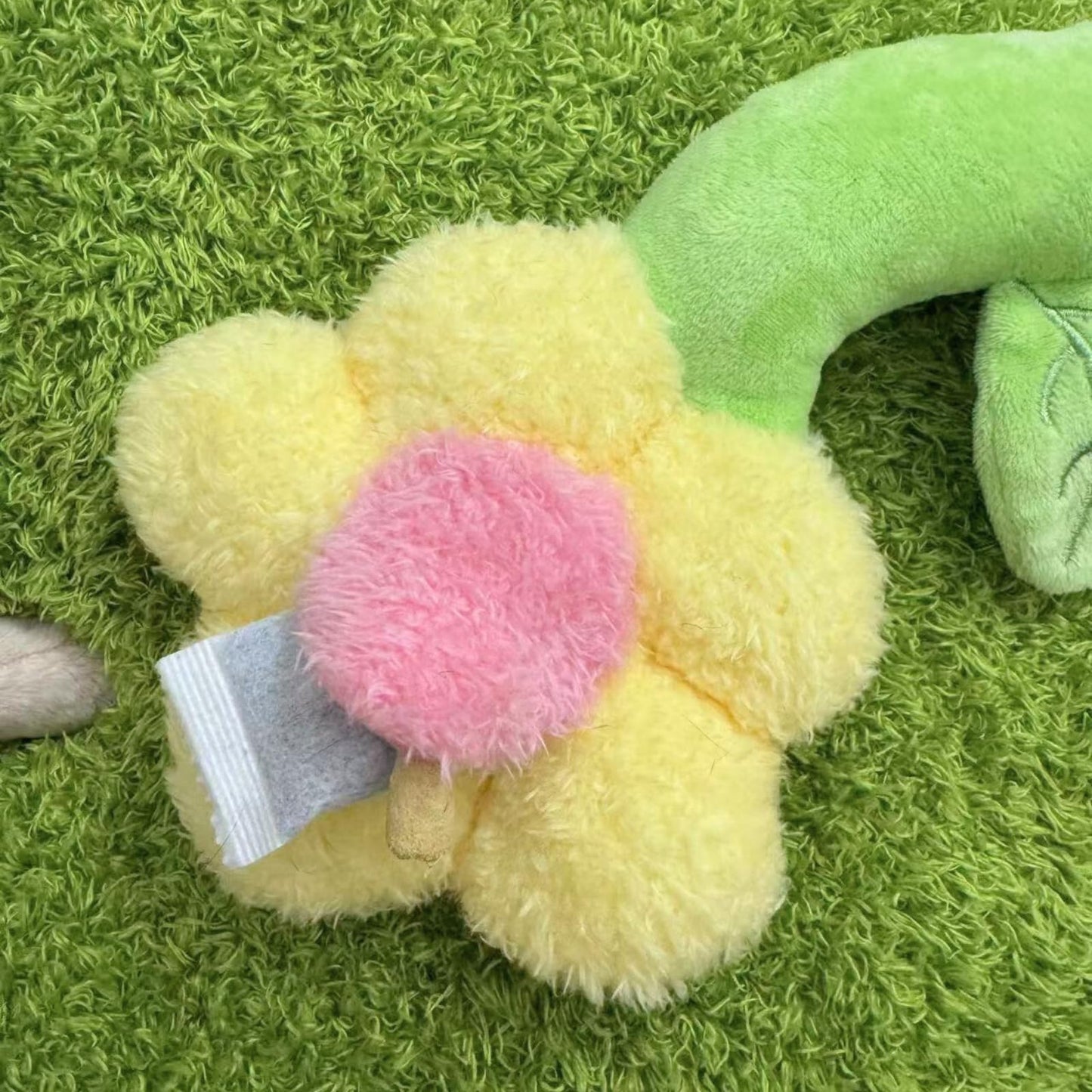 CECE PAW Catnip Refillable Interactive Cat Toy with Crinkle Catnip