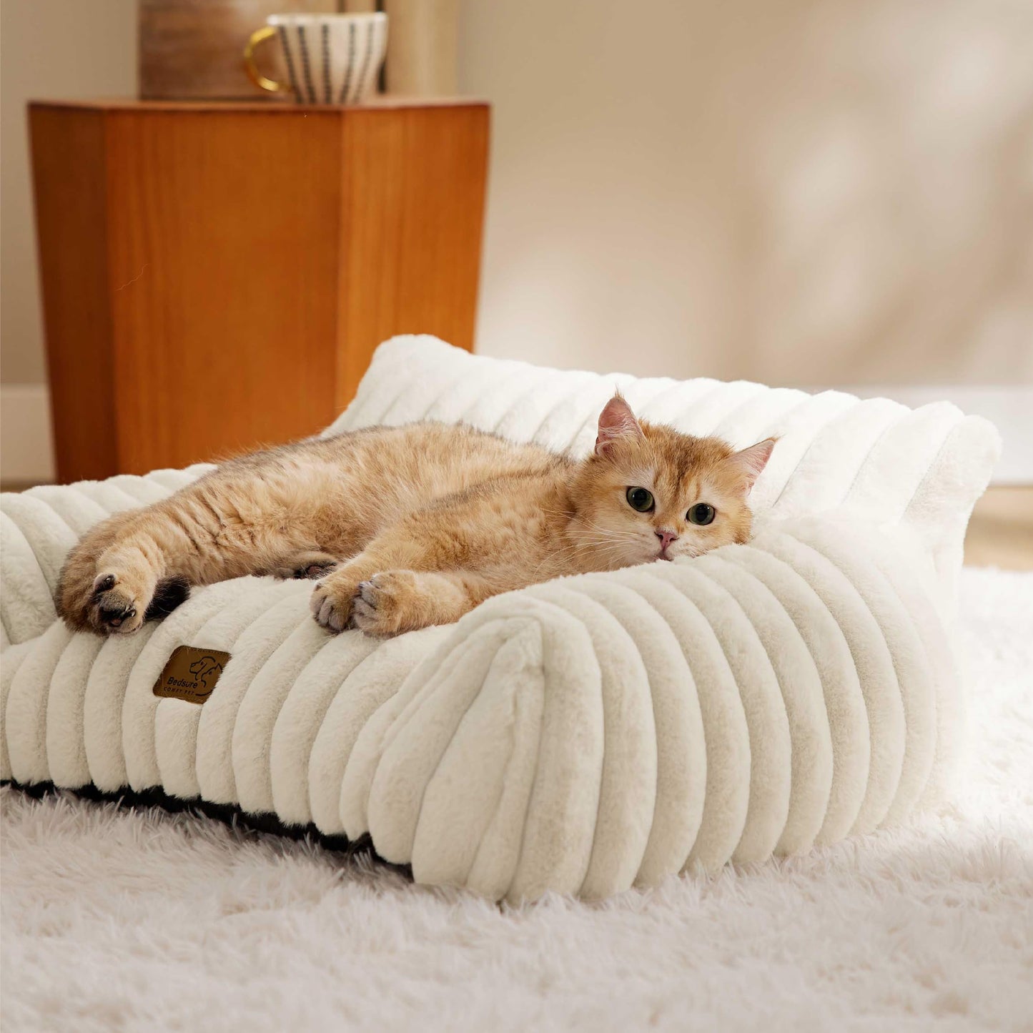 Bedsure ComfyFleece™ Cute Cat Couch for Pets As Seen on TV on Cover