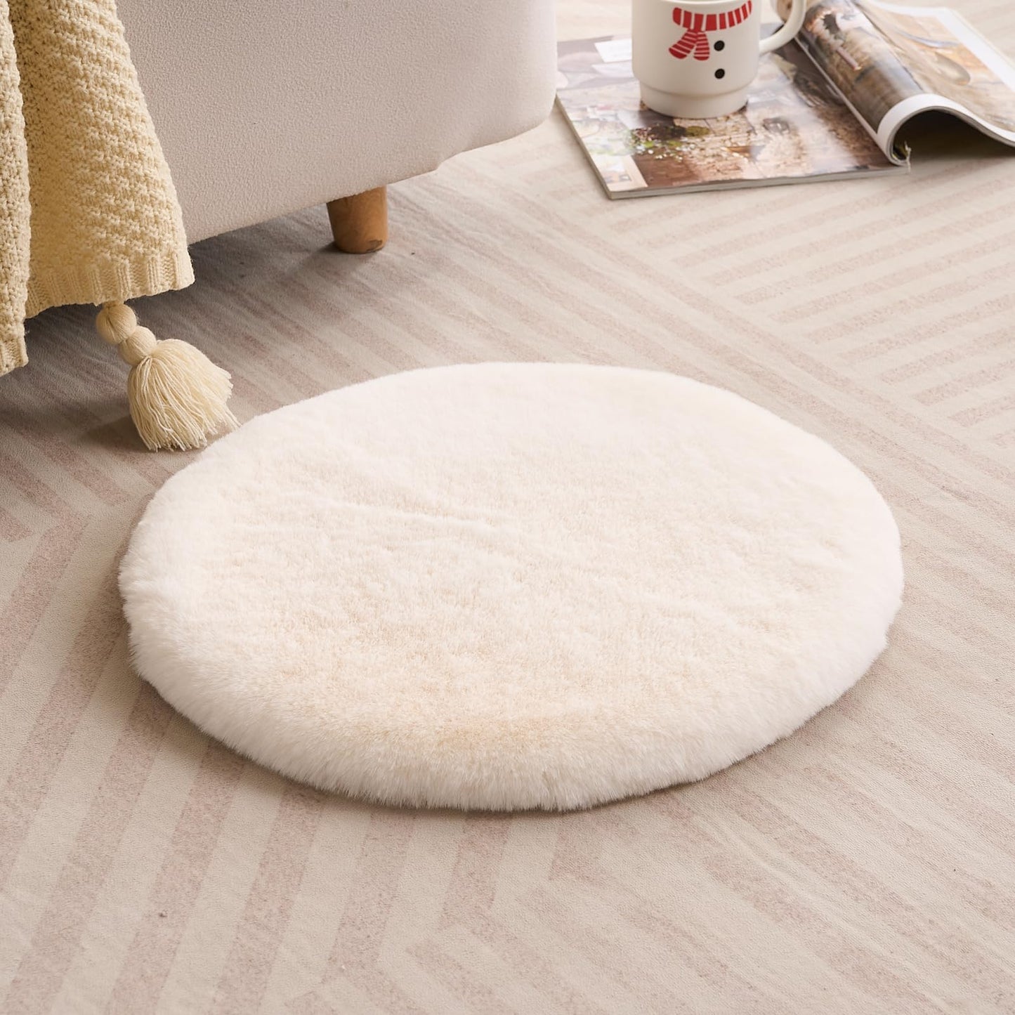 SHENGOCASE Round Faux Rabbit Fur Pet Bed Kneading Cushion, Cat Bed