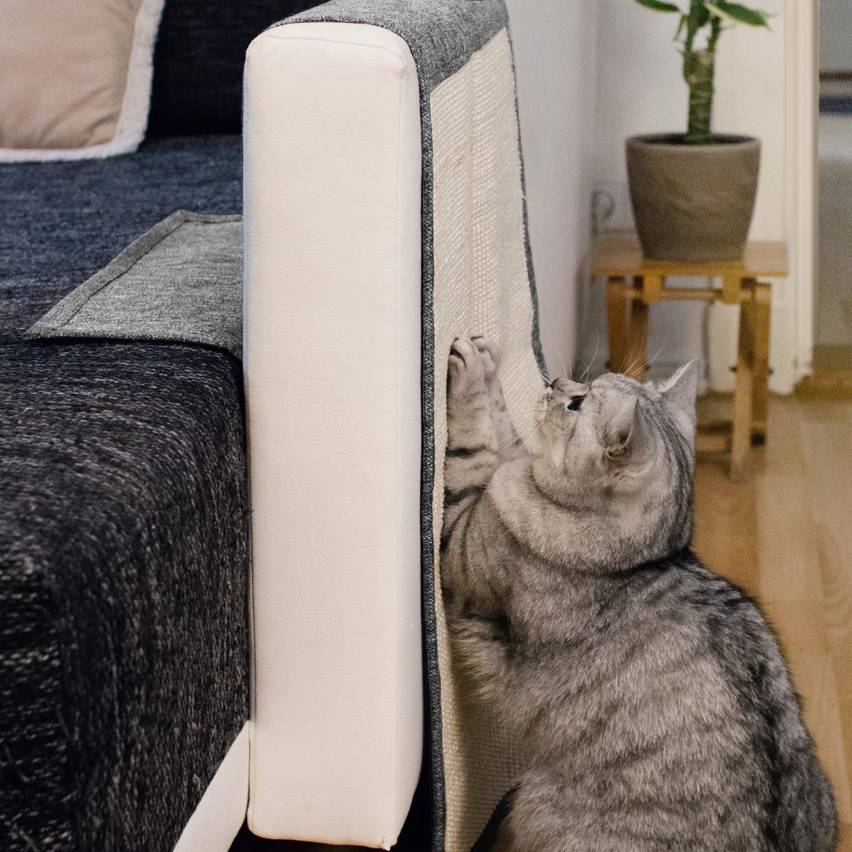Navaris Cat Scratch Armrest Organizer Sisal Furniture Protector Mat