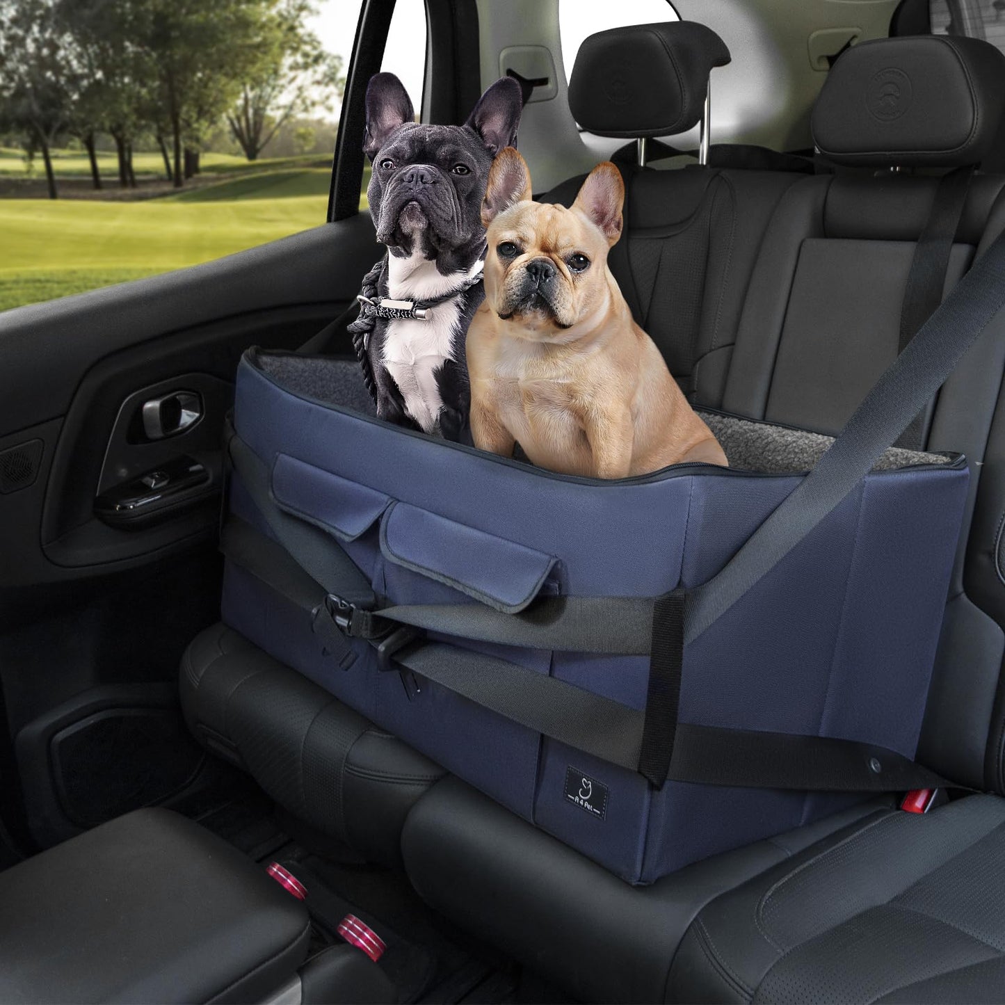A 4 Pet Dog Car Seat for Medium/Large Dog or 2 Small Dogs, Seat
