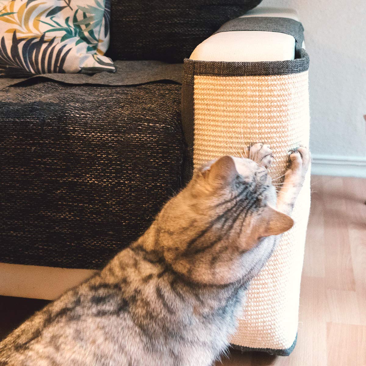 Navaris Cat Scratch Mat Natural Sisal Furniture Protector Mat