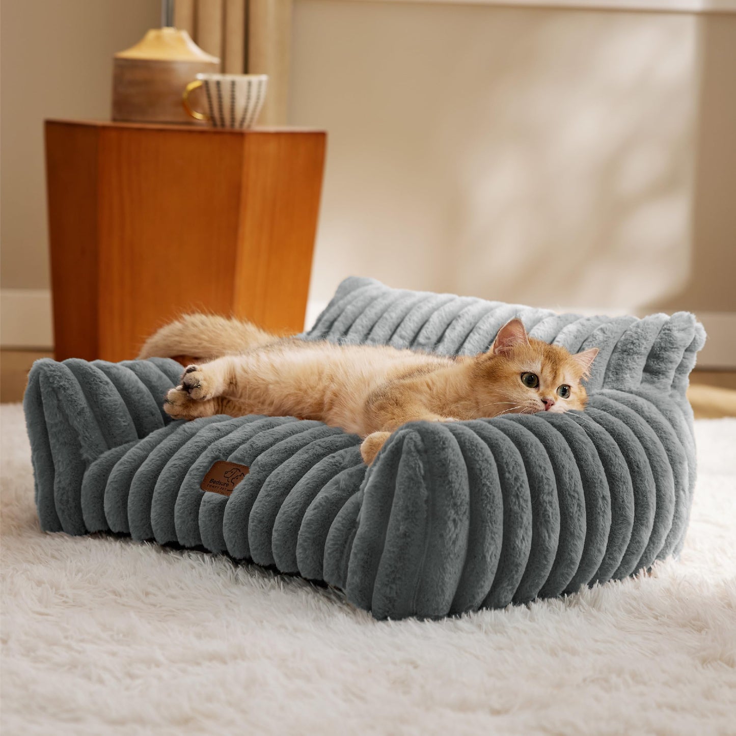 Bedsure ComfyFleece Cat Couch for Pets Fluffy Cat Sofa