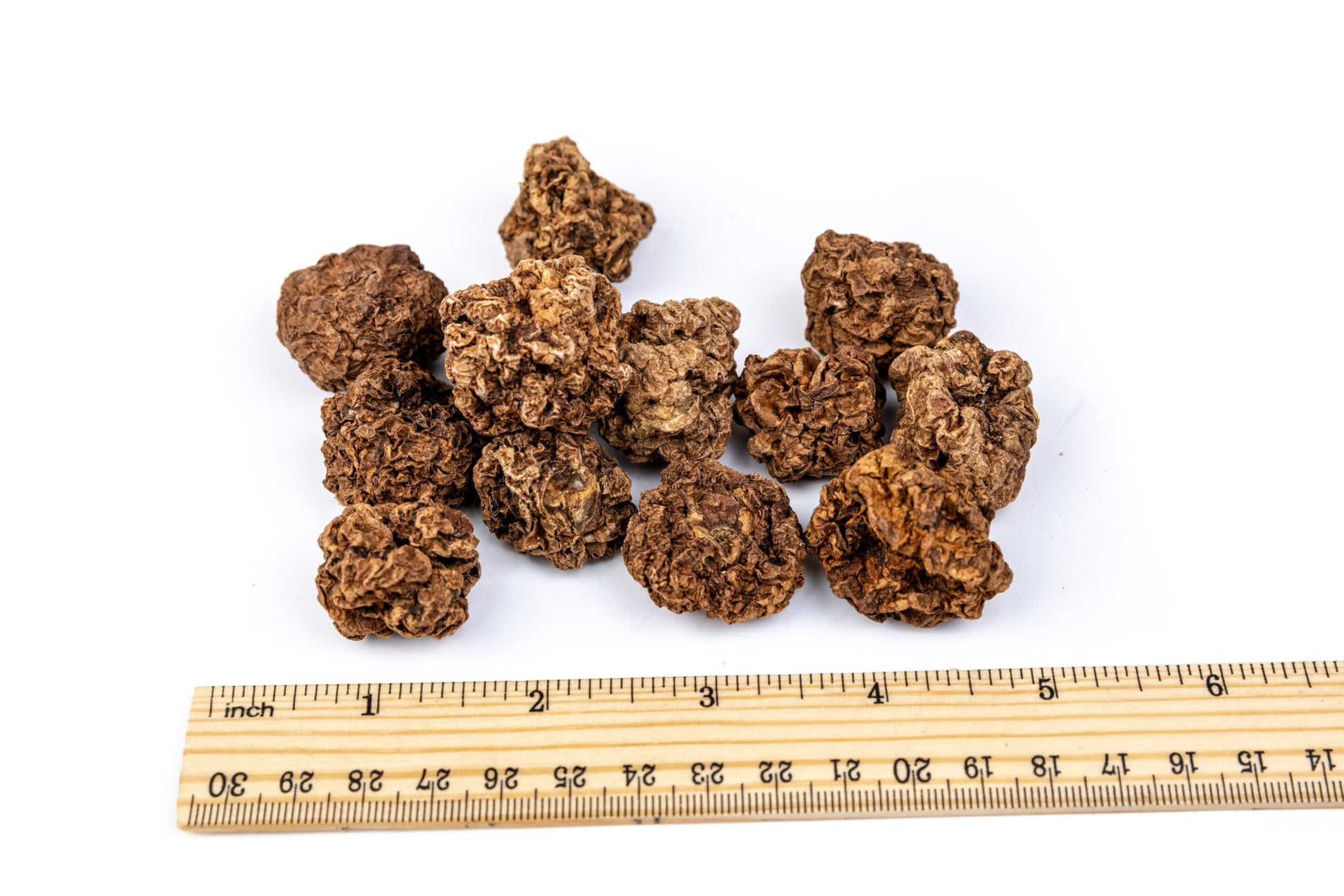 Meowy Janes Whole Silvervine Fruit- Dried Silvervine Gall Fruit Toy
